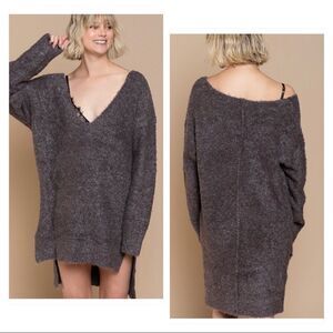 Copy - Wool Blend V-Neck  relaxed Fit High Low Sweater in Violet Wood